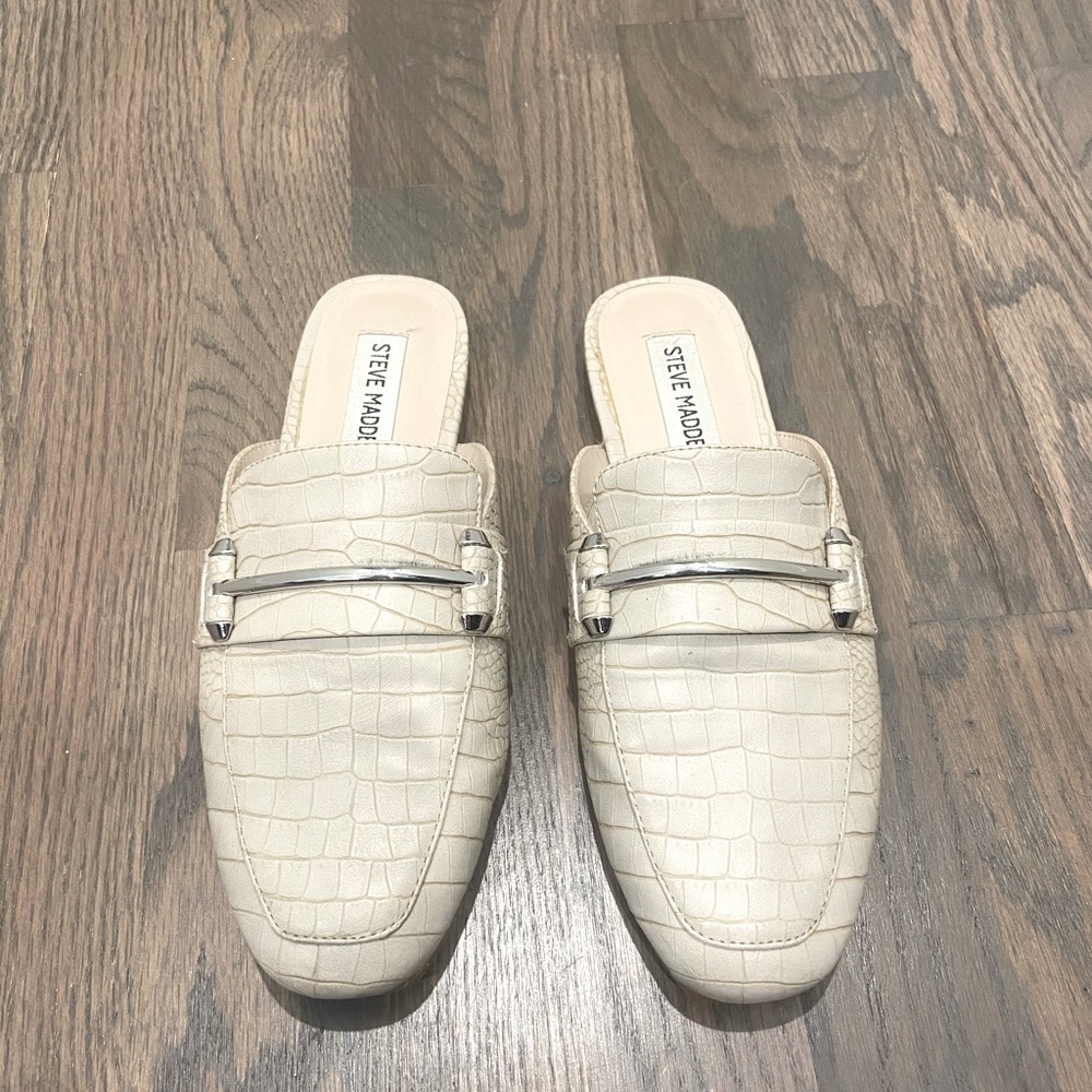 Bone crocodile slide on mules